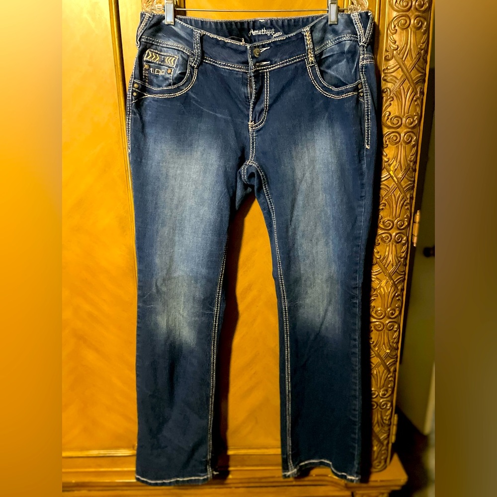 Woman’s Amethyst Jeans size 14